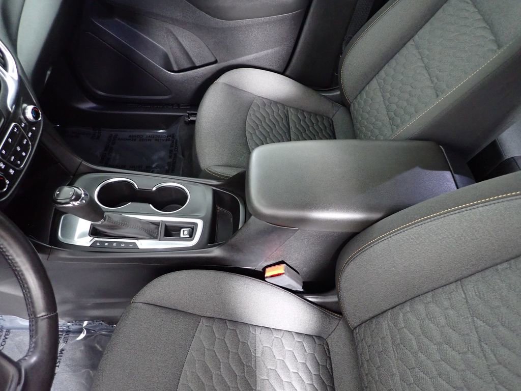 Used 2020 Chevrolet Equinox LT w/ Driver Convenience Package image 35