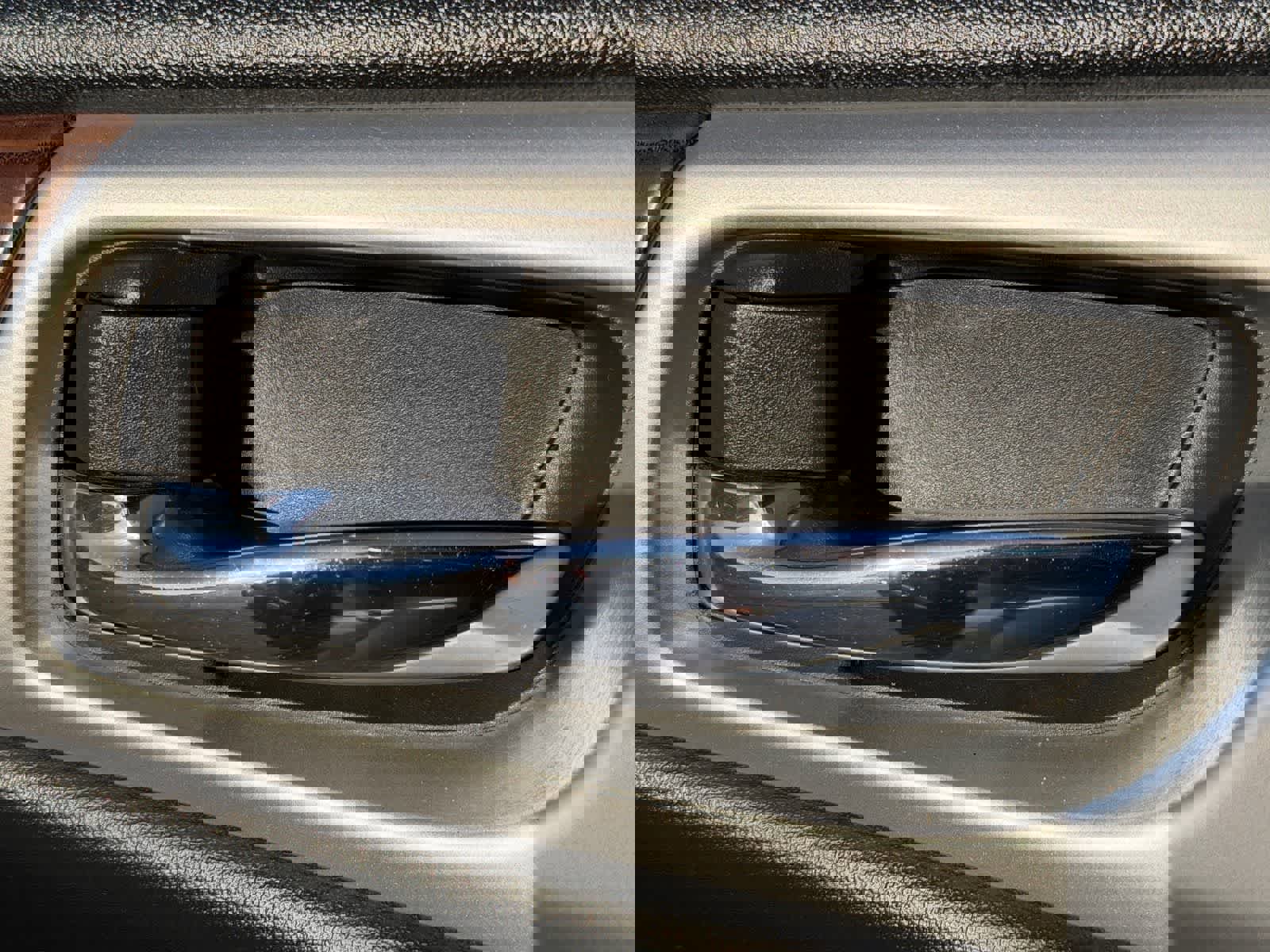 Used 2018 Nissan Pathfinder Platinum image 17