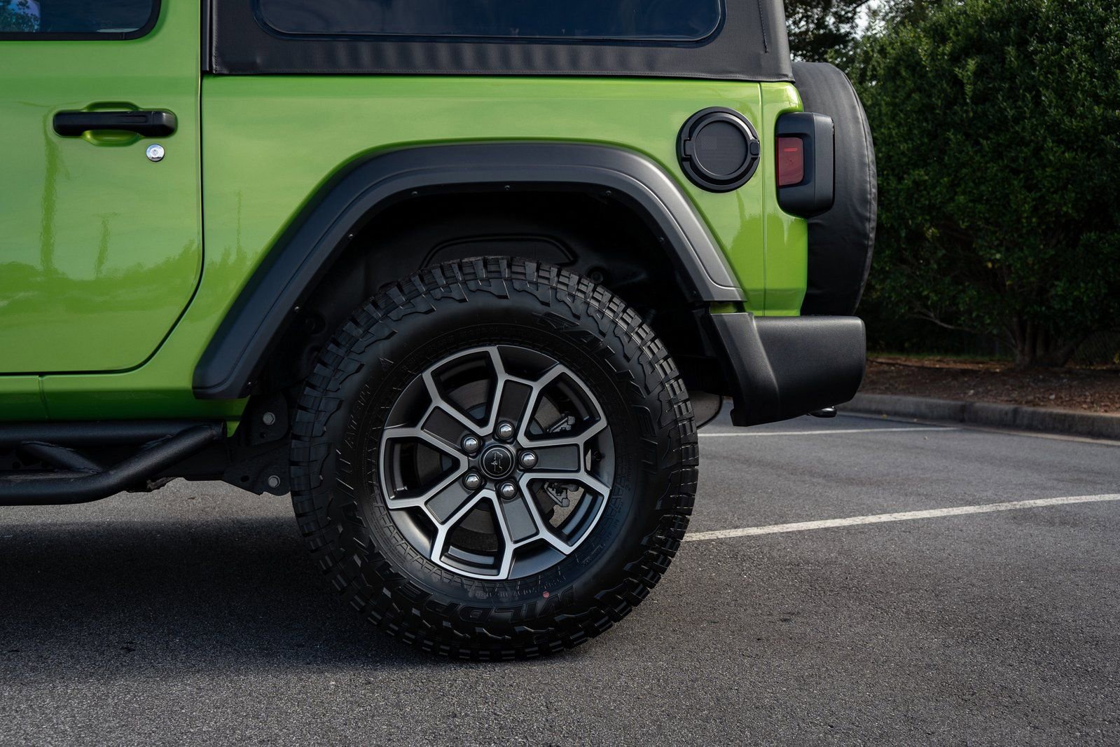 Used 2025 Jeep Wrangler Sport image 6