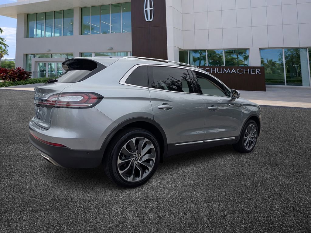 Certified 2022 Lincoln Nautilus Reserve w/ Equipment Group 201A image 7