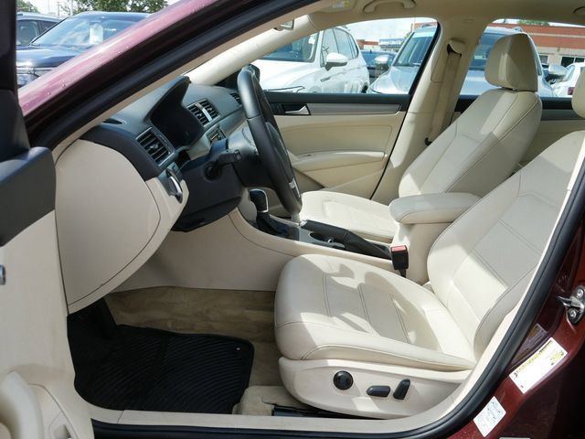 Used 2014 Volkswagen Passat 1.8T SE FWD image 13