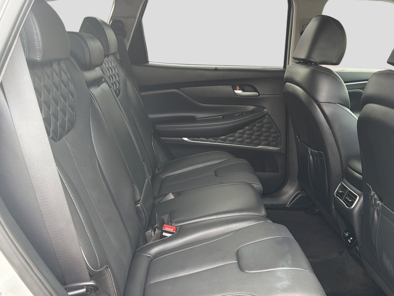 Certified 2023 Hyundai Santa Fe Limited AWD/4WD image 27
