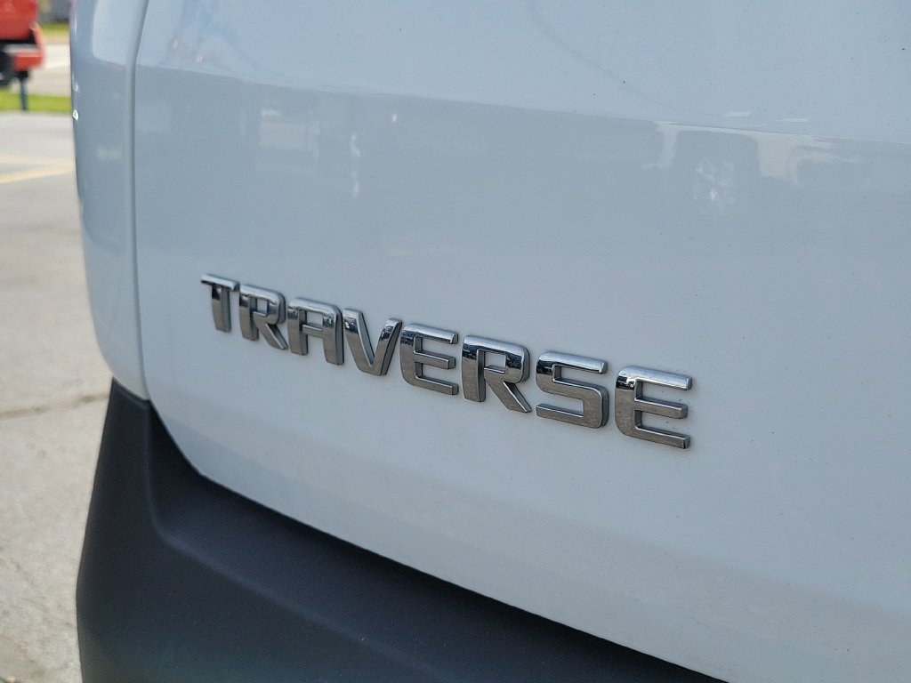 Used 2023 Chevrolet Traverse LT FWD image 12