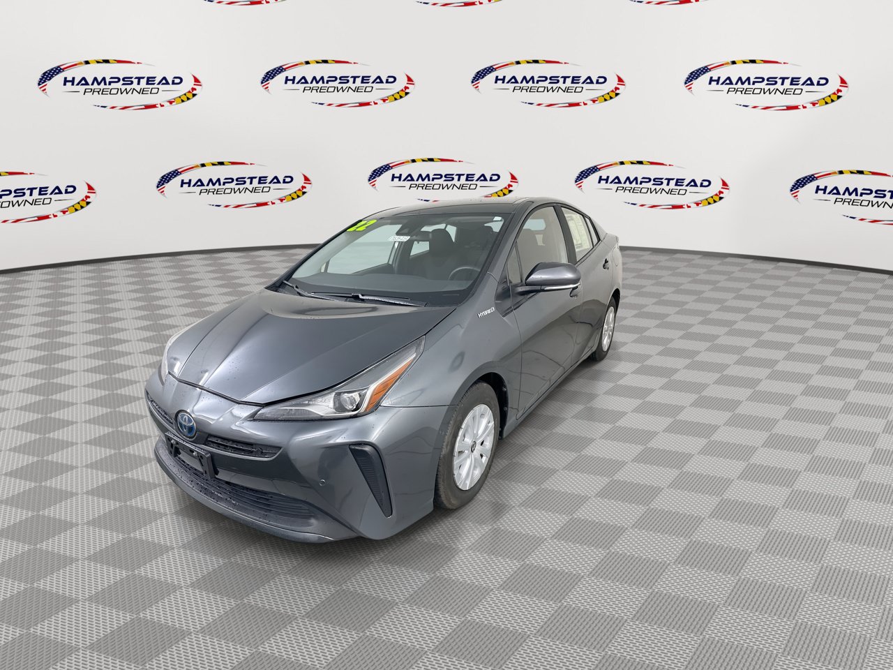Used 2022 Toyota Prius LE FWD image 4