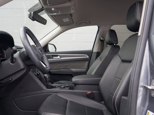 Used 2023 Volkswagen Atlas SE w/ Black Wheel Package image 17