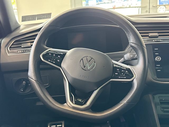 Used 2023 Volkswagen Tiguan SE R-Line AWD/4WD image 22