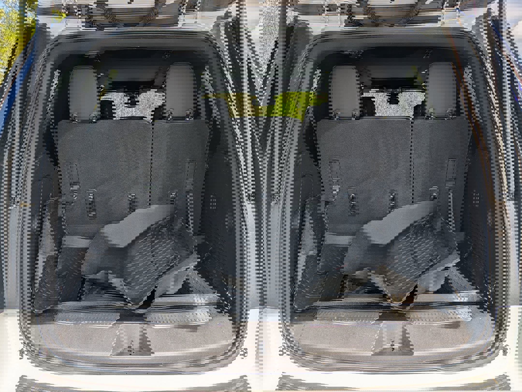 Used 2023 Chevrolet Tahoe RST image 28