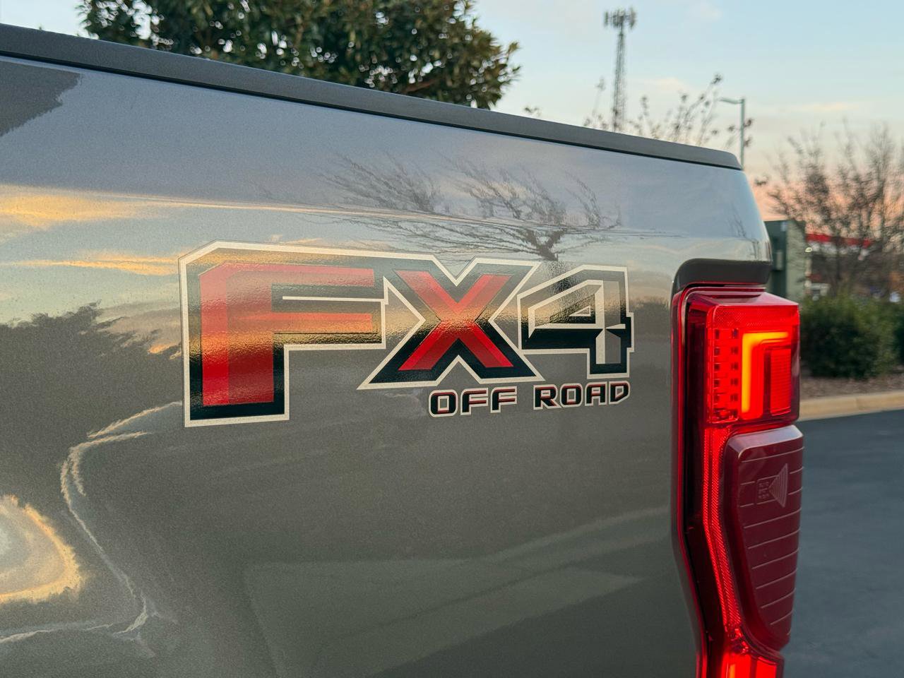 Used 2021 Ford F250 Platinum w/ FX4 Off-Road Package image 48