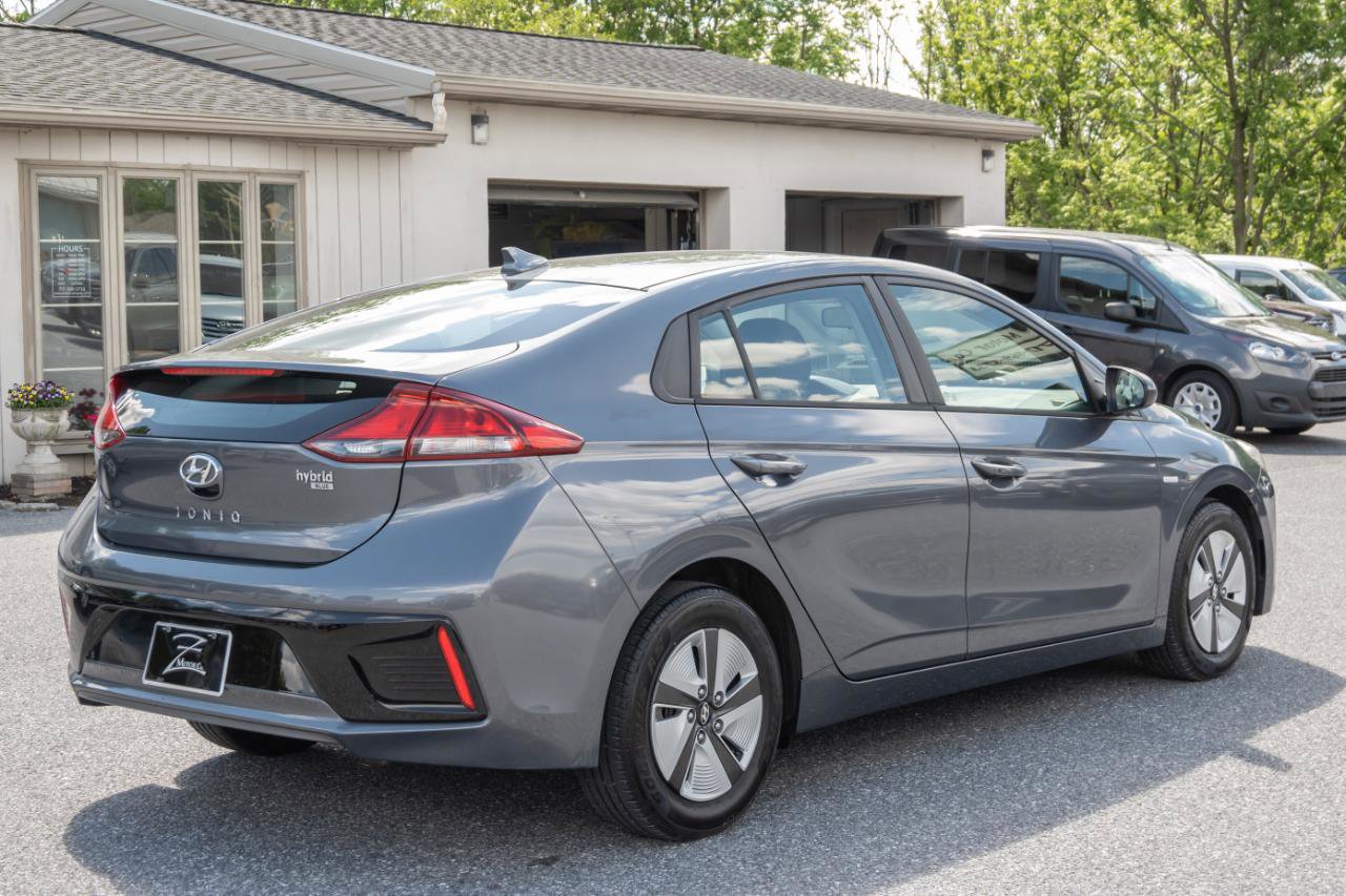Used 2018 Hyundai Ioniq Blue FWD image 12
