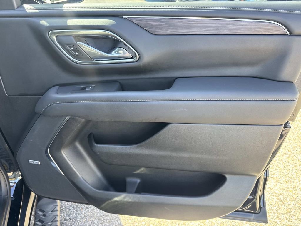 Used 2023 Chevrolet Tahoe Z71 w/ Z71 Off-Road Package image 13