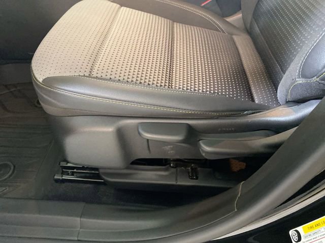 Used 2024 Chevrolet Trax LT w/ Driver Confidence Package FWD image 25