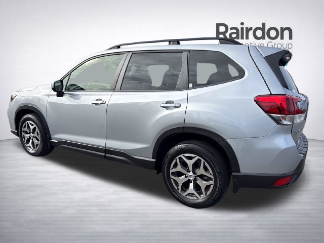 Used 2021 Subaru Forester Premium w/ Popular Package #1 AWD/4WD image 5
