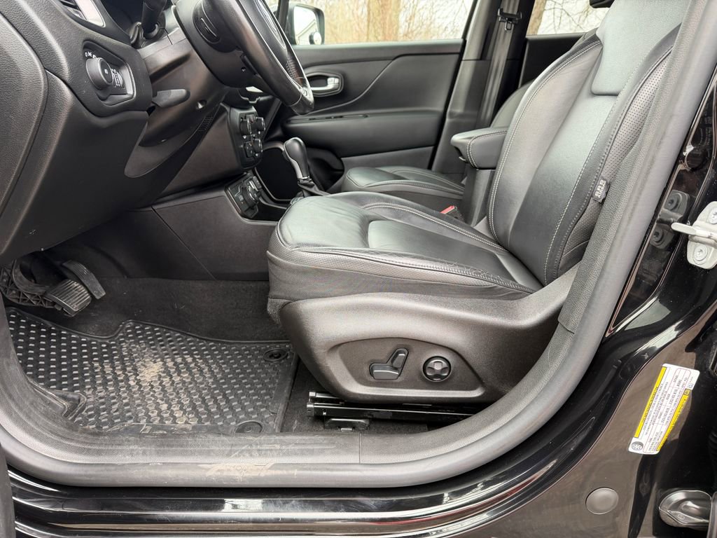 Used 2020 Jeep Renegade Altitude image 16