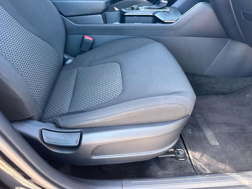 Used 2024 Kia Sportage LX image 18