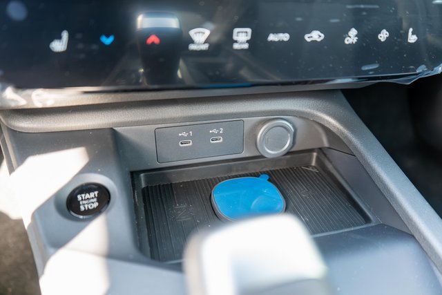 New 2027 Nissan Sentra SV w/ SV Convenience Package FWD image 18