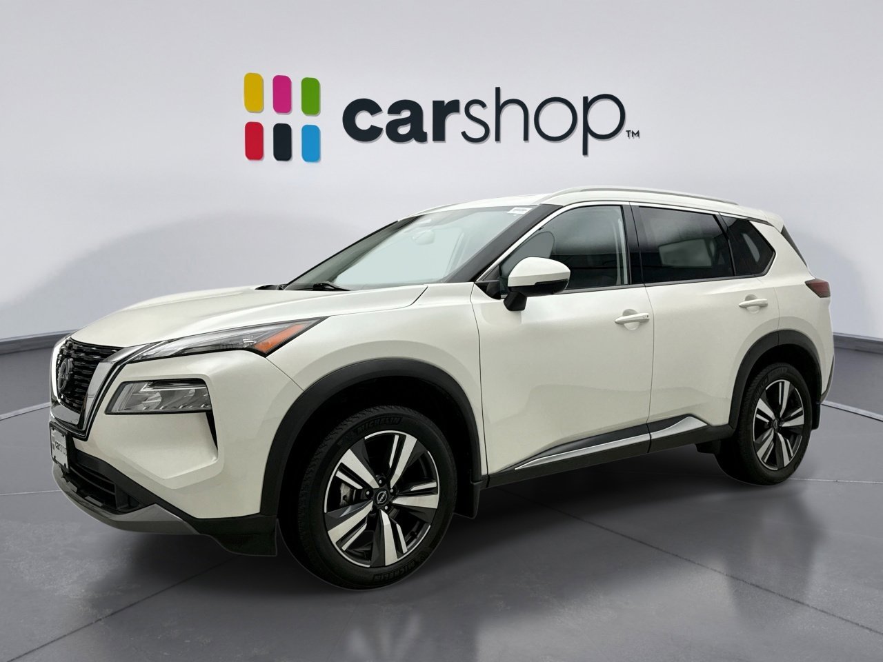 Used 2023 Nissan Rogue SL image 1