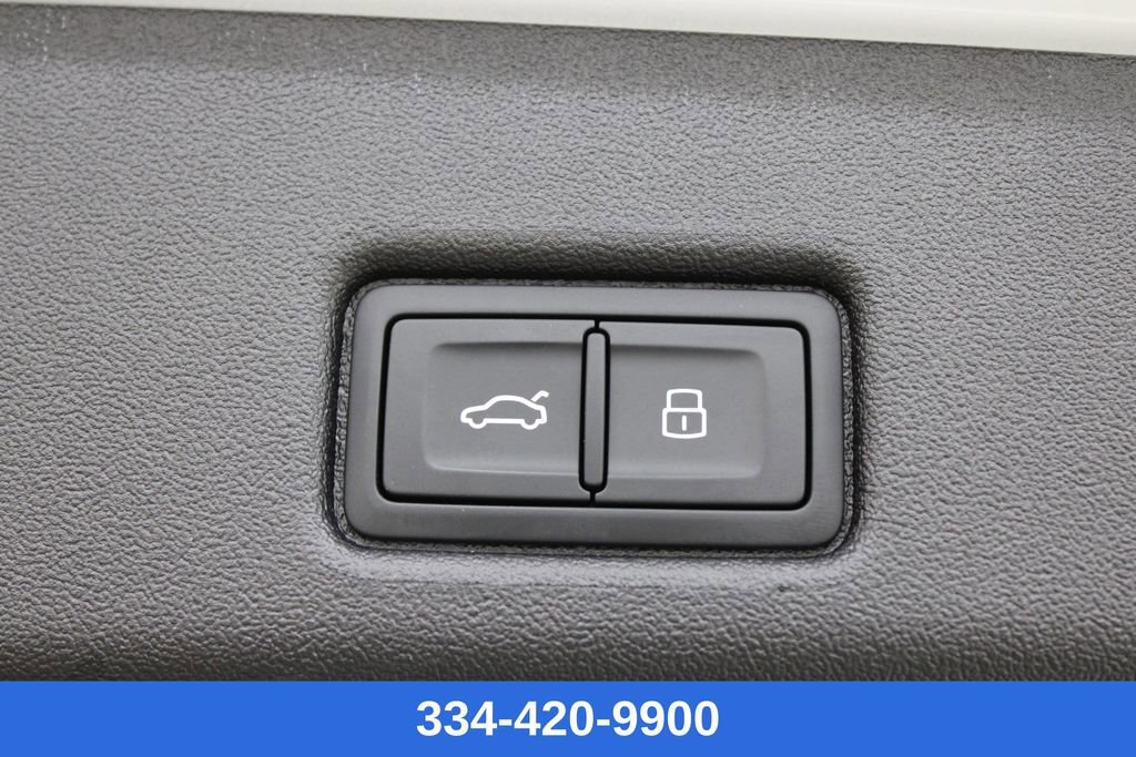 New 2025 Audi Q5 Premium image 32