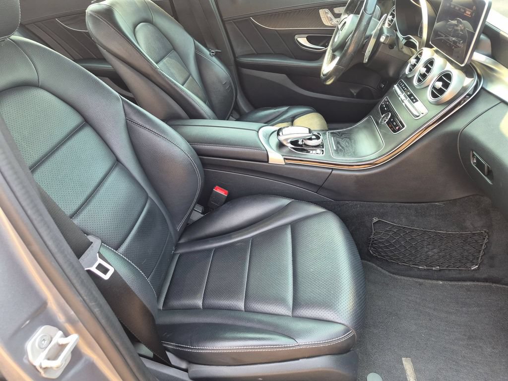Used 2016 Mercedes-Benz C 300 4MATIC Sedan image 29