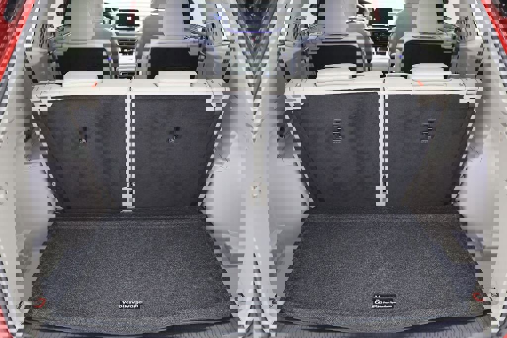 Used 2025 Volkswagen Atlas SEL Premium R-Line image 38