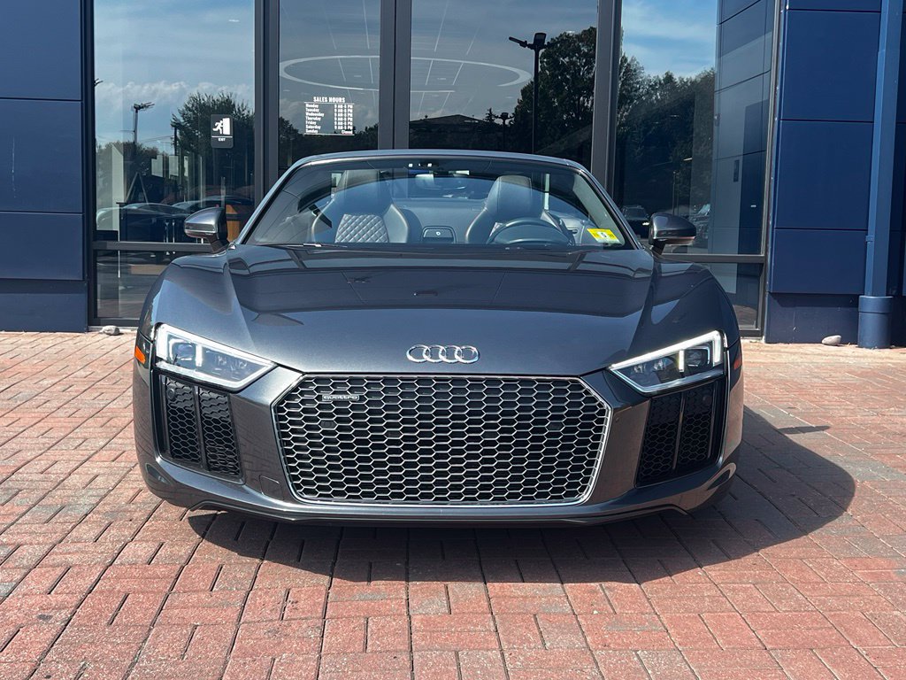 Used 2017 Audi R8 V10 w/ Carbon Exterior Package AWD/4WD image 9