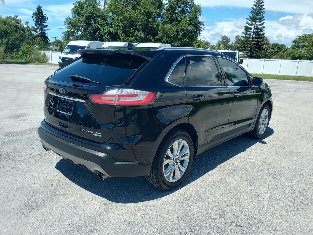 Used 2020 Ford Edge Titanium FWD image 7