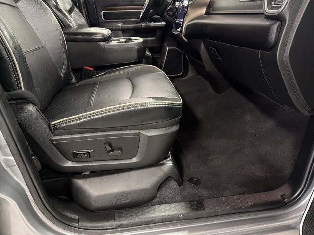 Used 2024 RAM 2500 Laramie w/ Safety Group AWD/4WD image 34