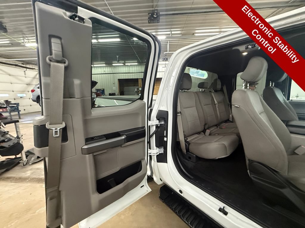 Used 2017 Ford F150 XLT w/ Trailer Tow Package AWD/4WD image 36