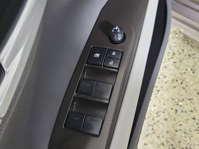 Used 2023 Toyota Camry SE w/ Convenience Package FWD image 22