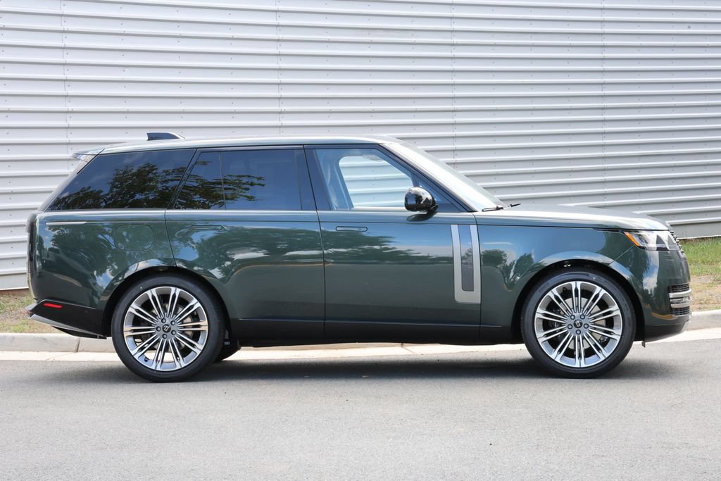 New 2027 Land Rover Range Rover SE AWD/4WD image 2