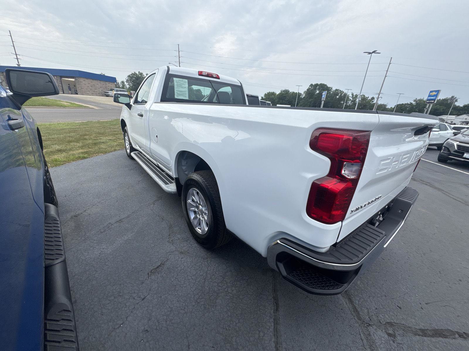 Used 2025 Chevrolet Silverado 1500 W/T RWD image 2