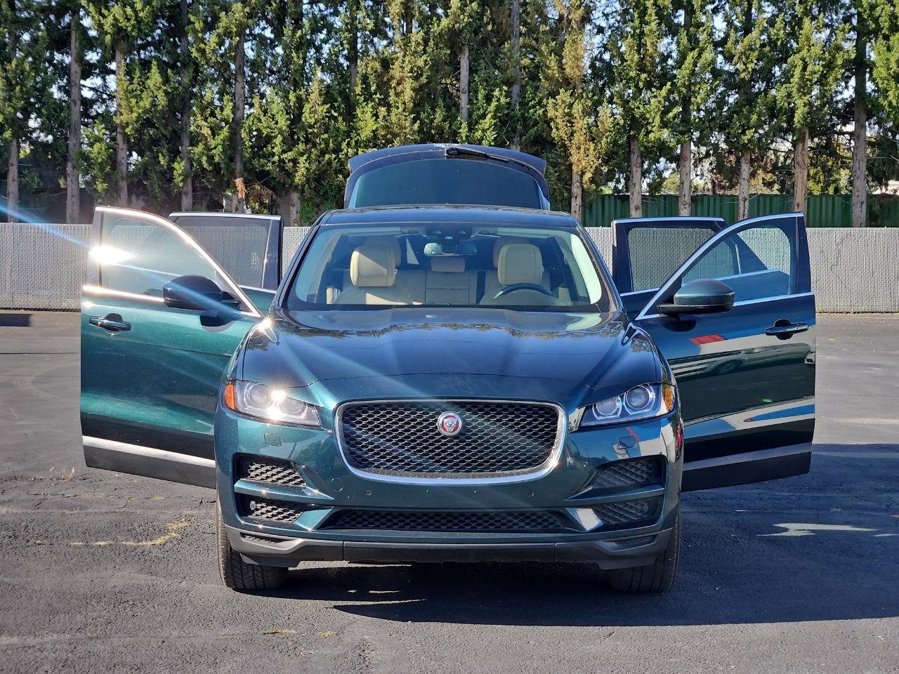 Used 2017 Jaguar F-PACE Prestige AWD/4WD image 36