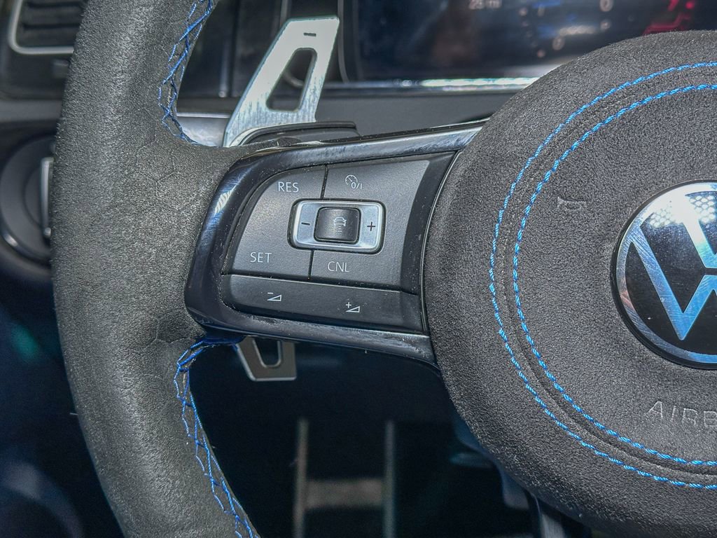 Used 2016 Volkswagen Golf 4-Door image 31