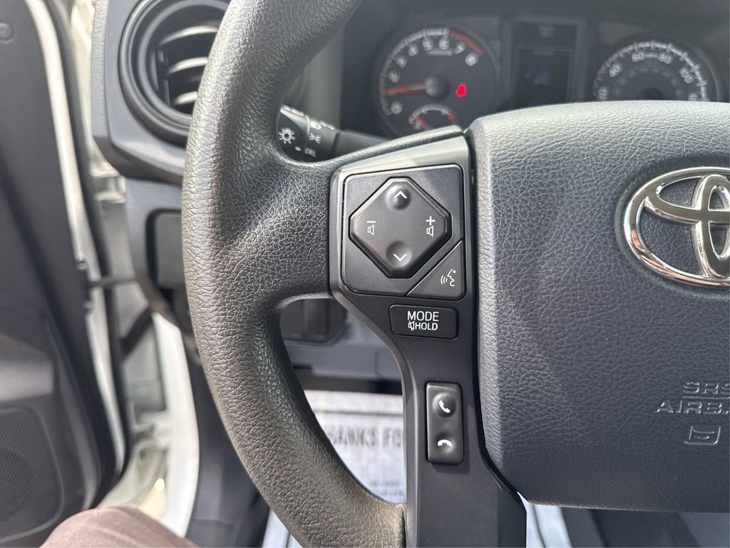 Used 2020 Toyota Tacoma SR AWD/4WD image 29