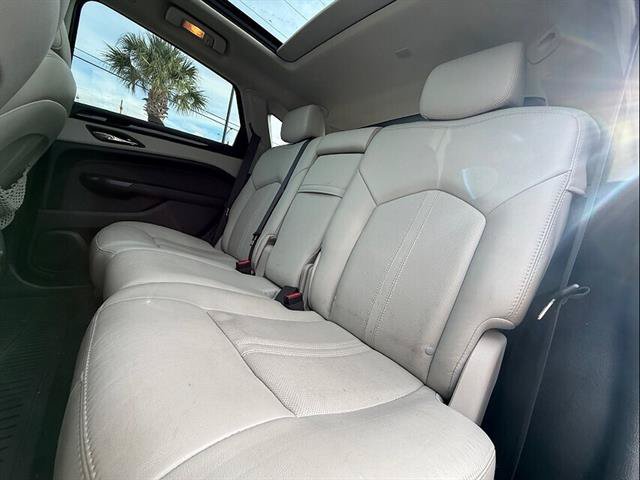 Used 2016 Cadillac SRX Luxury w/ Driver Assist Package FWD image 10