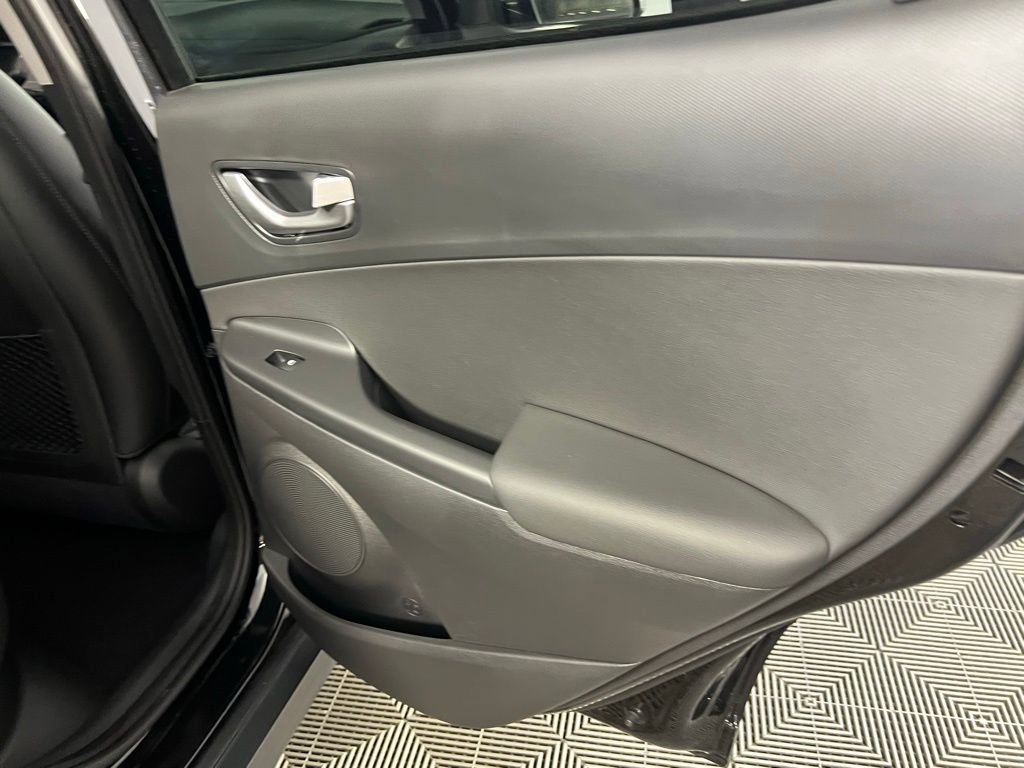 Used 2022 Hyundai Kona Limited w/ Cargo Package image 30