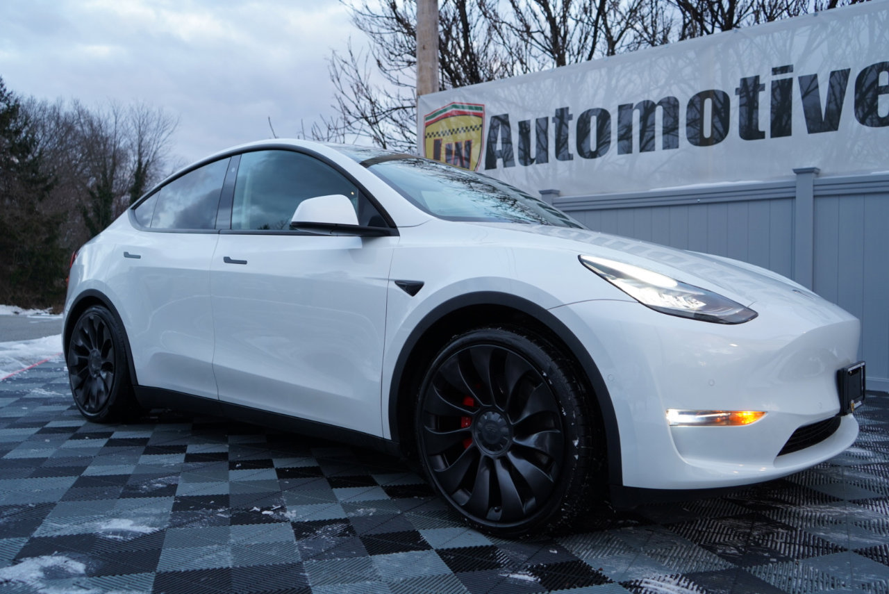 Used 2020 Tesla Model Y Performance image 3
