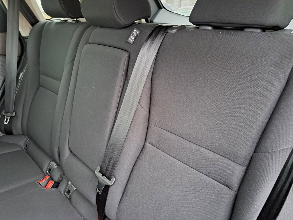 Used 2023 Nissan Rogue S image 22