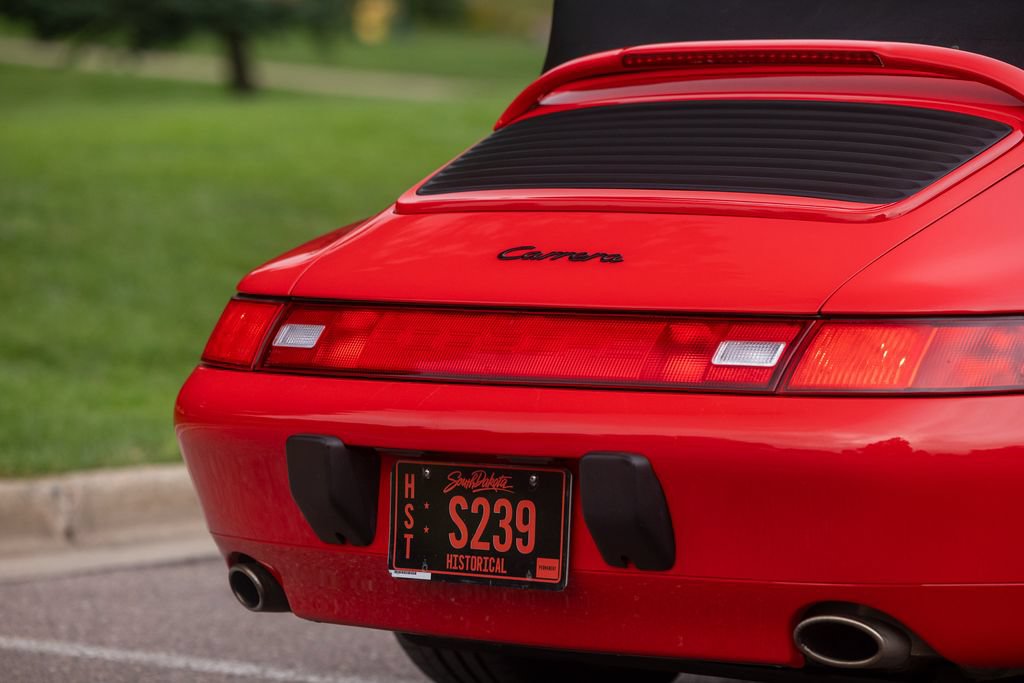 Used 1995 Porsche 911 Carrera RWD image 59