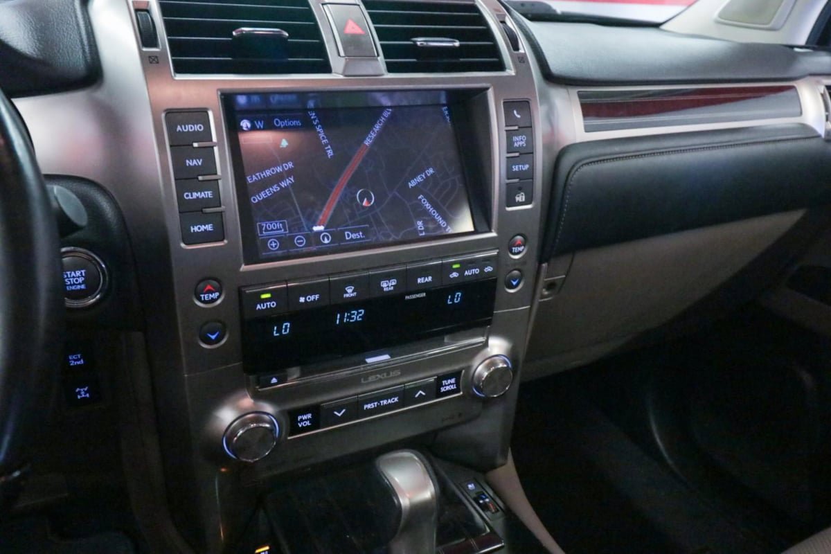 Used 2021 Lexus GX 460 Premium w/ Premium Package AWD/4WD image 19