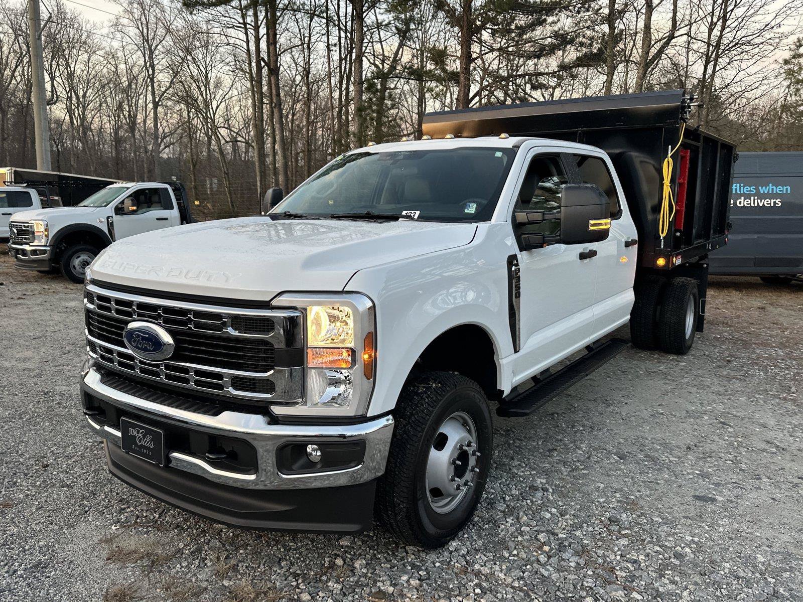 New 2026 Ford F350 XL w/ XL Chrome Package AWD/4WD image 3