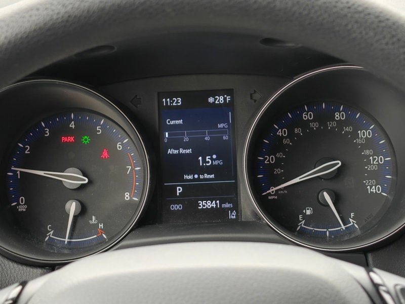 Used 2021 Toyota C-HR LE image 21