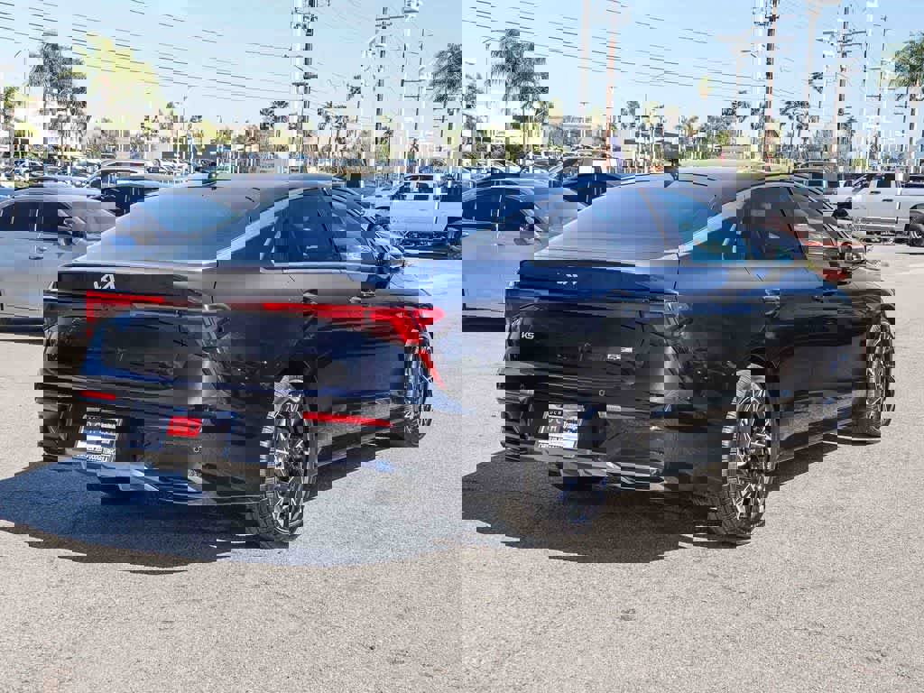 Used 2025 Kia K5 GT-Line w/ GT-Line Premium Package image 4
