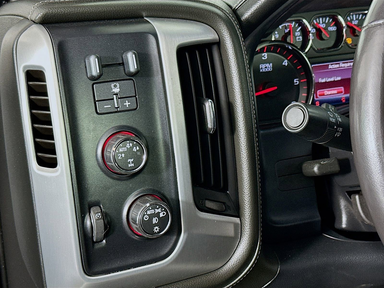 Used 2015 GMC Sierra 1500 SLT w/ SLT Crew Cab Value Package AWD/4WD image 11