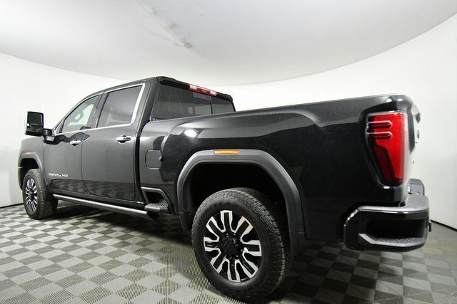 Used 2024 GMC Sierra 3500 Denali Ultimate image 14
