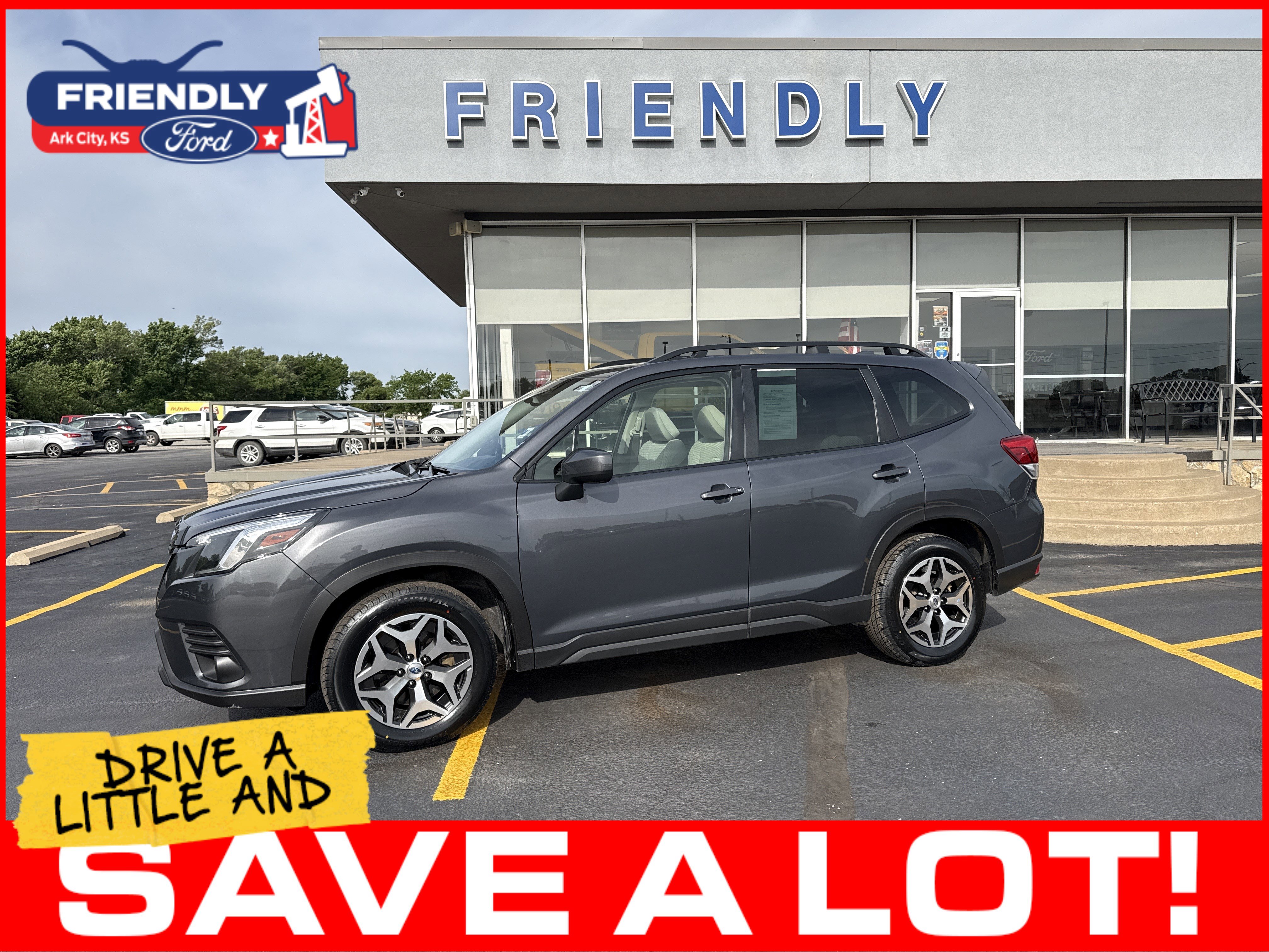Used 2023 Subaru Forester Premium AWD/4WD image 2