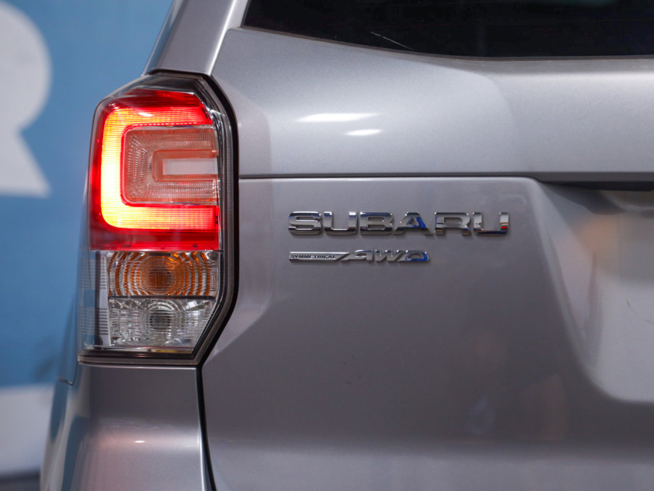 Used 2017 Subaru Forester 2.5i Limited w/ Popular Package #2 image 5