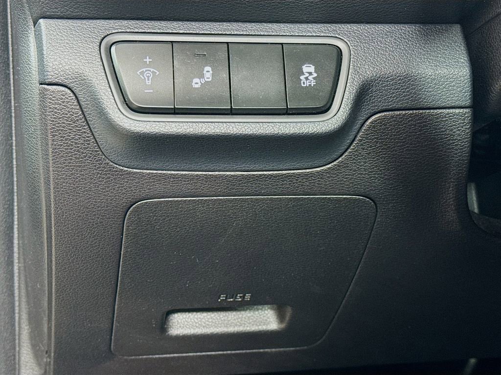 Used 2022 Kia Forte GT-Line FWD image 12