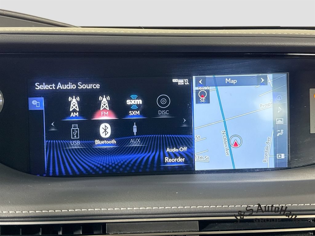 Used 2019 Lexus LS 500h w/ Interior Upgrade Package RWD image 17
