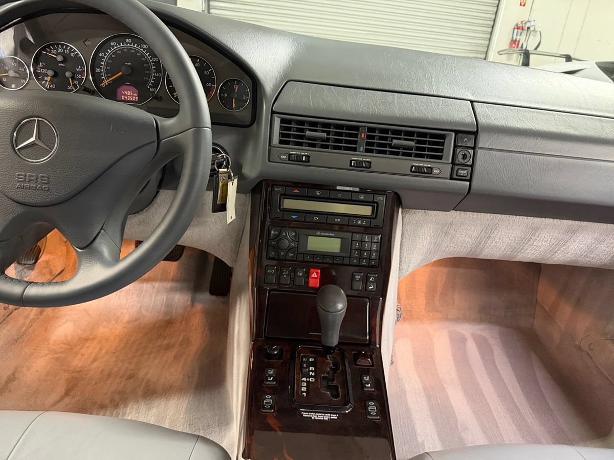 Used 2001 Mercedes-Benz SL 500 image 13