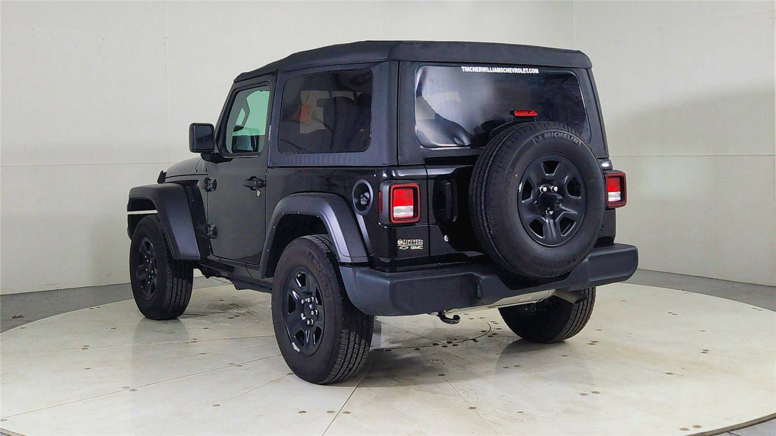 Used 2022 Jeep Wrangler Sport image 5